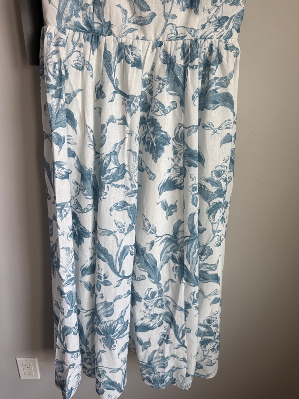 NEW Tuckernuck Hyacinth House Dusty Blue Floral Maizie Maxi Dress Medium - Picture 9 of 12